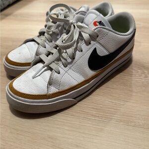 Nike Court Legacy Low White Black